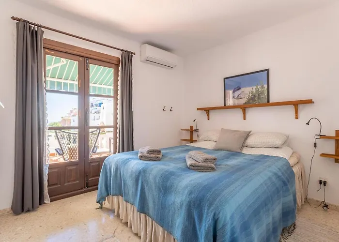 Capistrano Playa Апартаменты Нерха